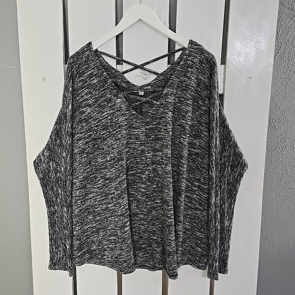 Umgee Criss Cross Front VNeck Sweater Top Gray 1X Stretch‎ Dolman Boho - Picture 1 of 8